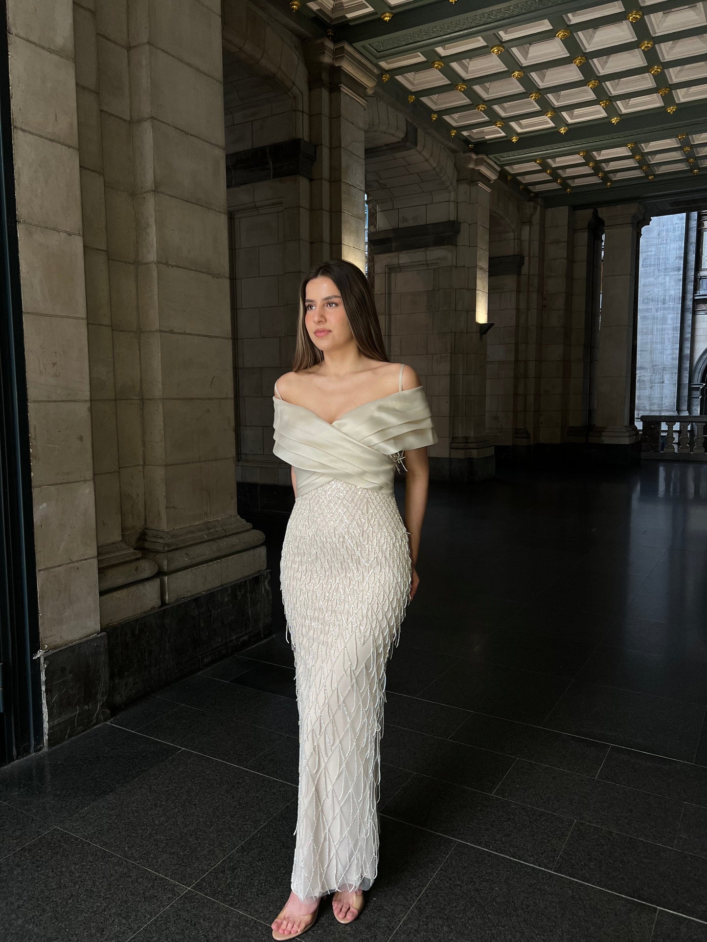 The Delina dress beige
