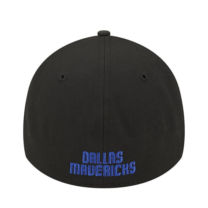 Black baseball cap with blue 'Dallas Mavericks' text on back