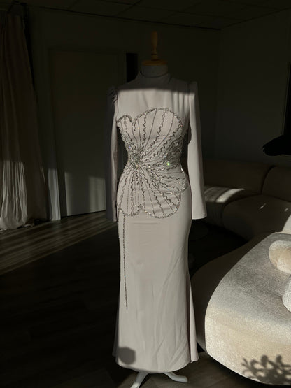 The Nursema dress beige