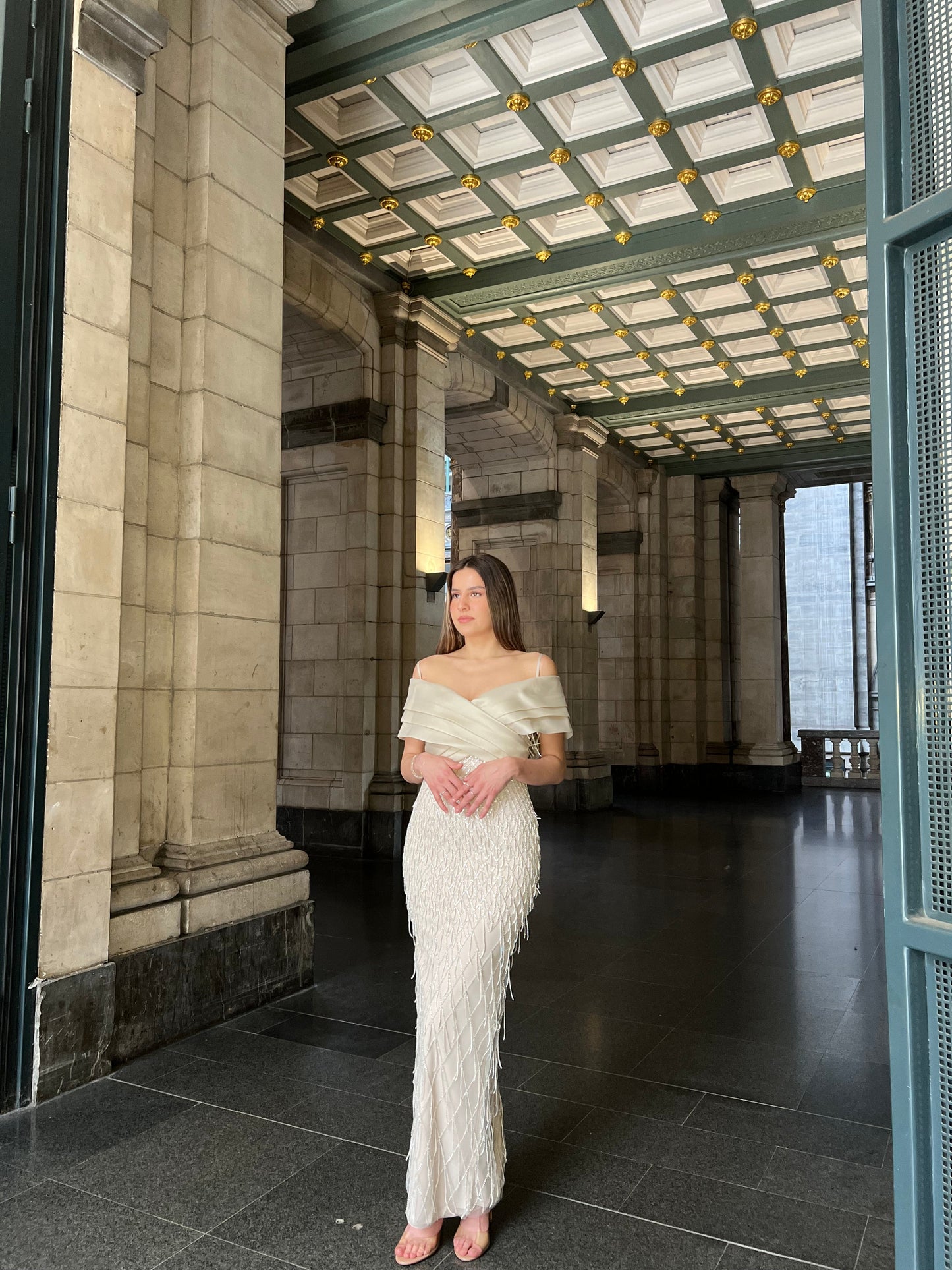 The Delina dress beige