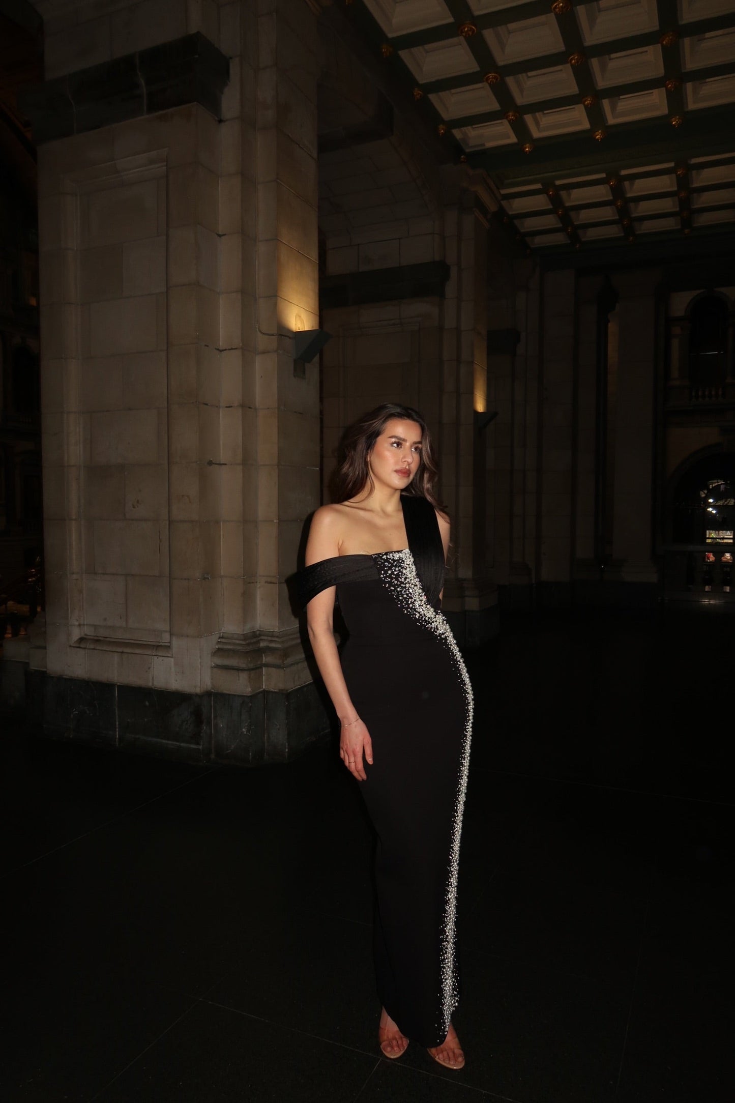 The Leya dress black