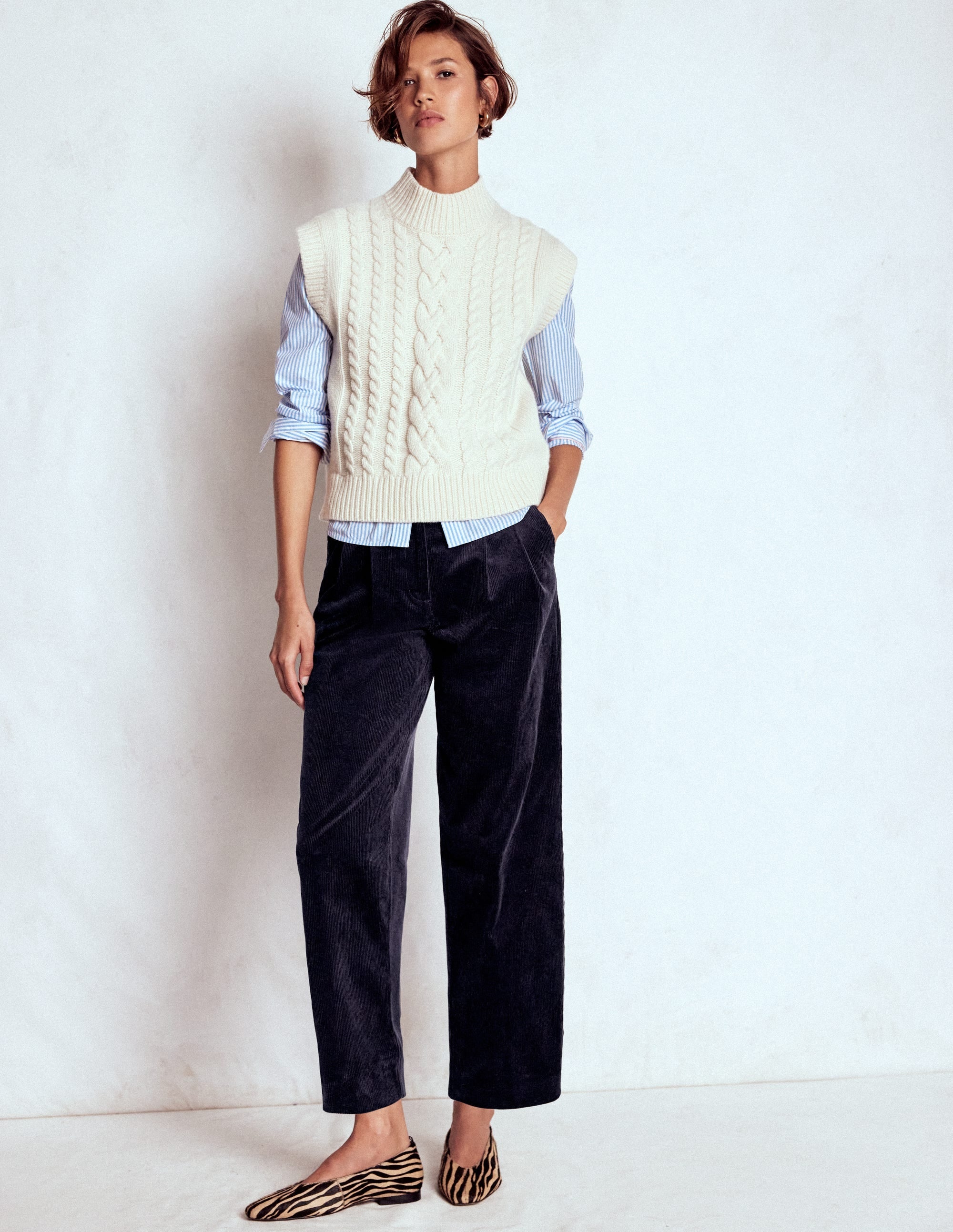 Bloomsbury Cord Pants-NAVY
