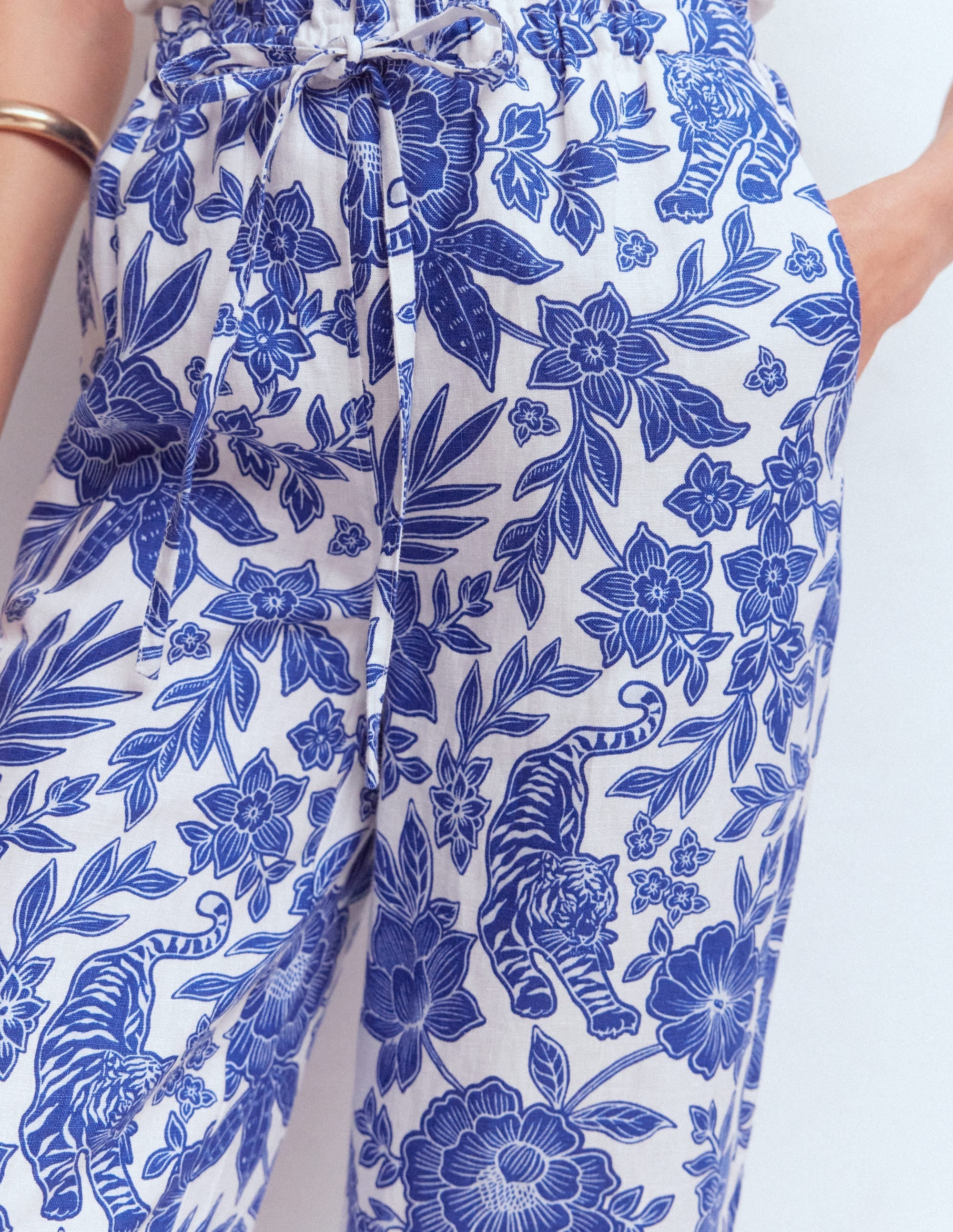 Islington Linen Crop Pants-Mazarine Blue, Tigers Paradise