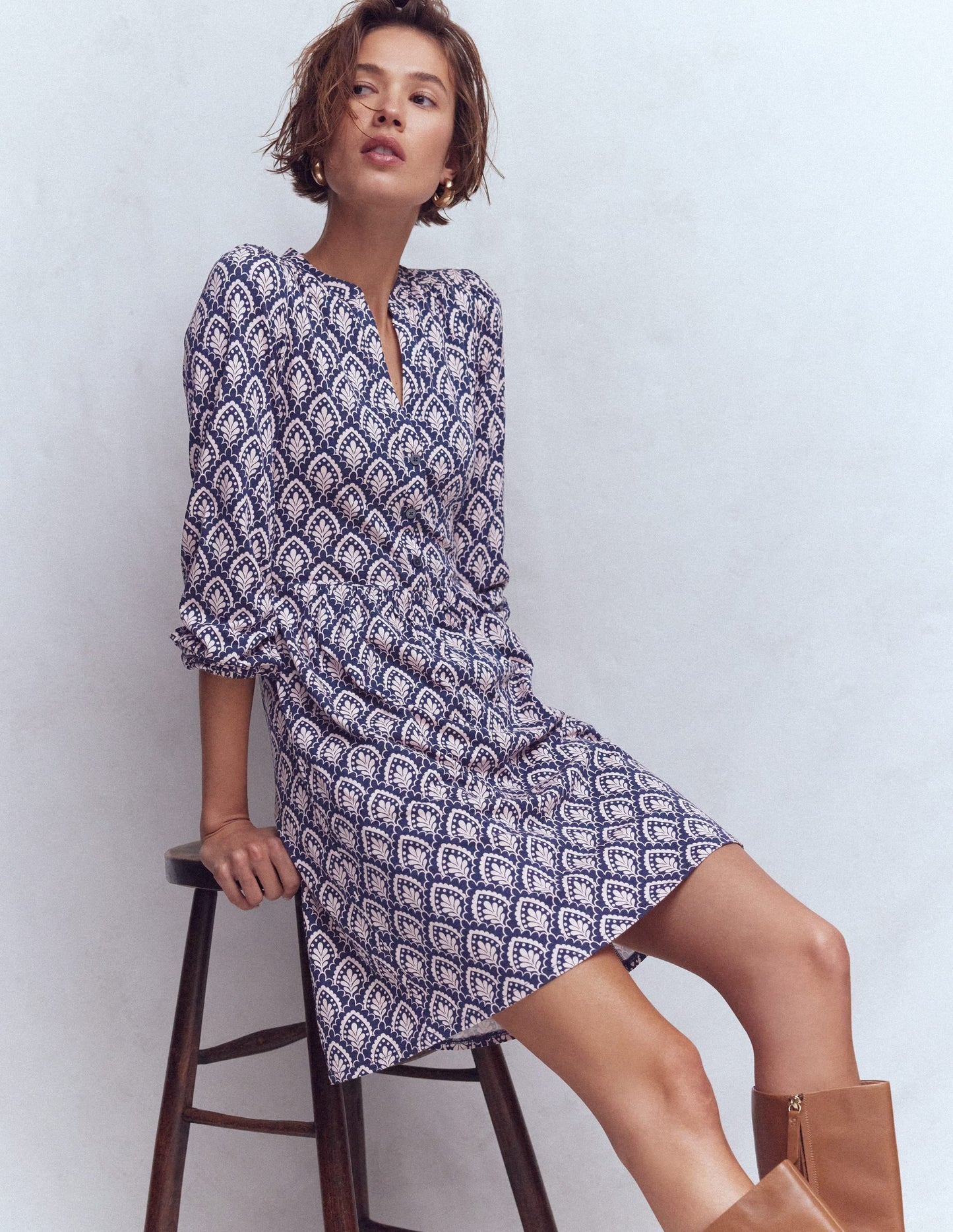 Amy Short Jersey Dress-Navy, Petal Terrace