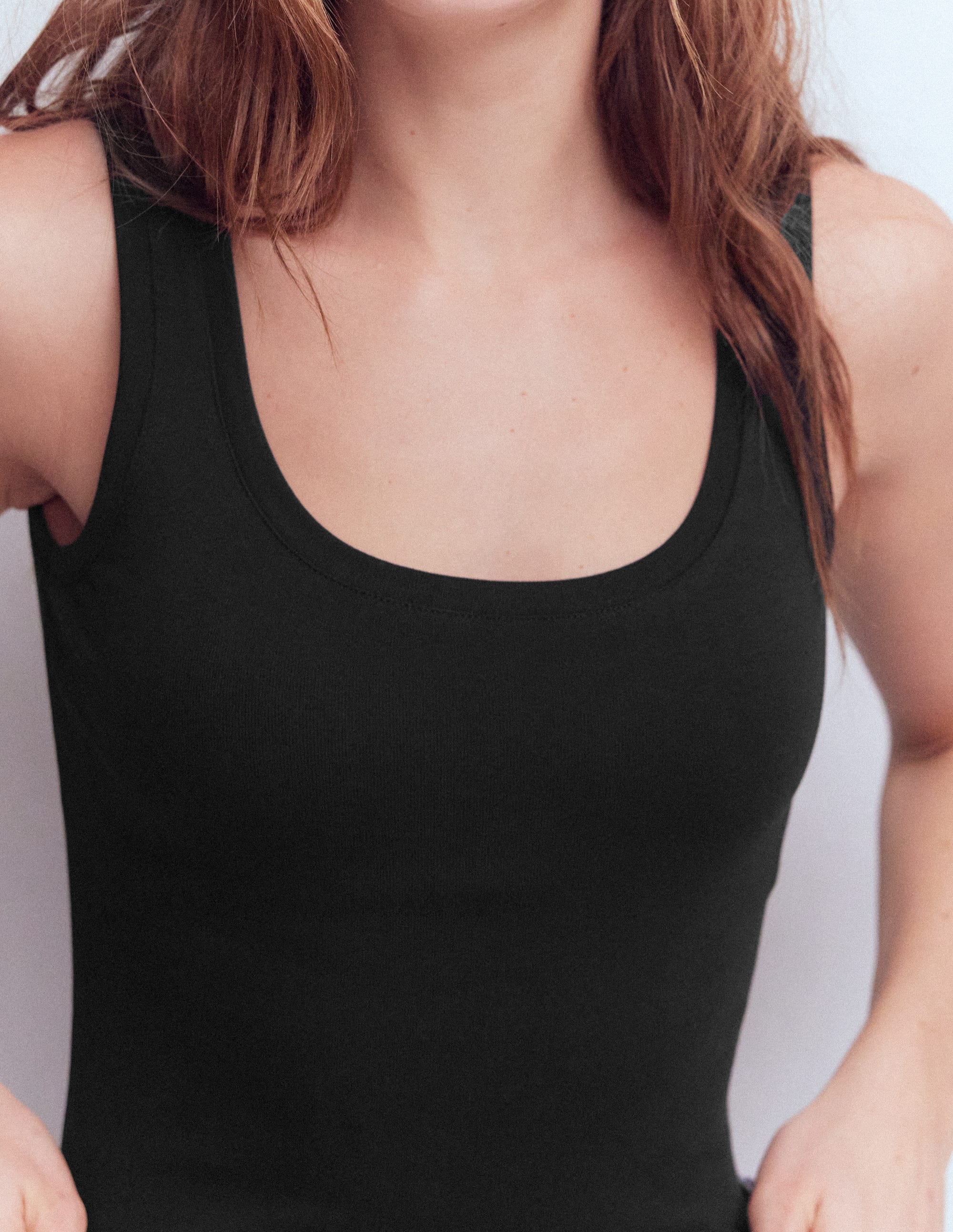 Essential Scoop-Neck Tank-Black