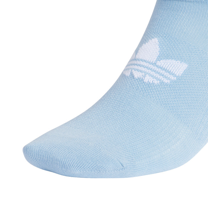 Light blue no-show sock with white logo graphic at side