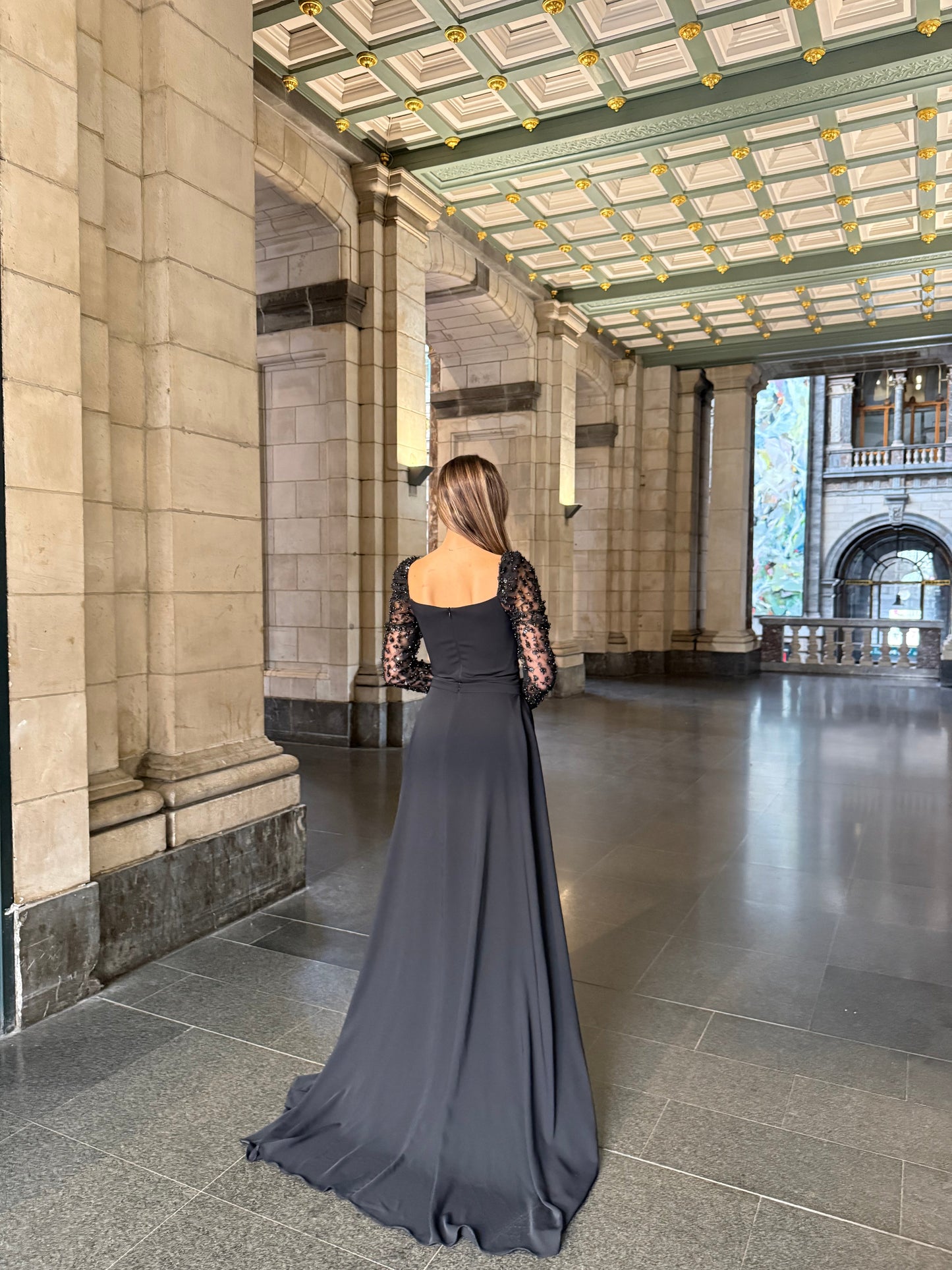 The Asena dress black