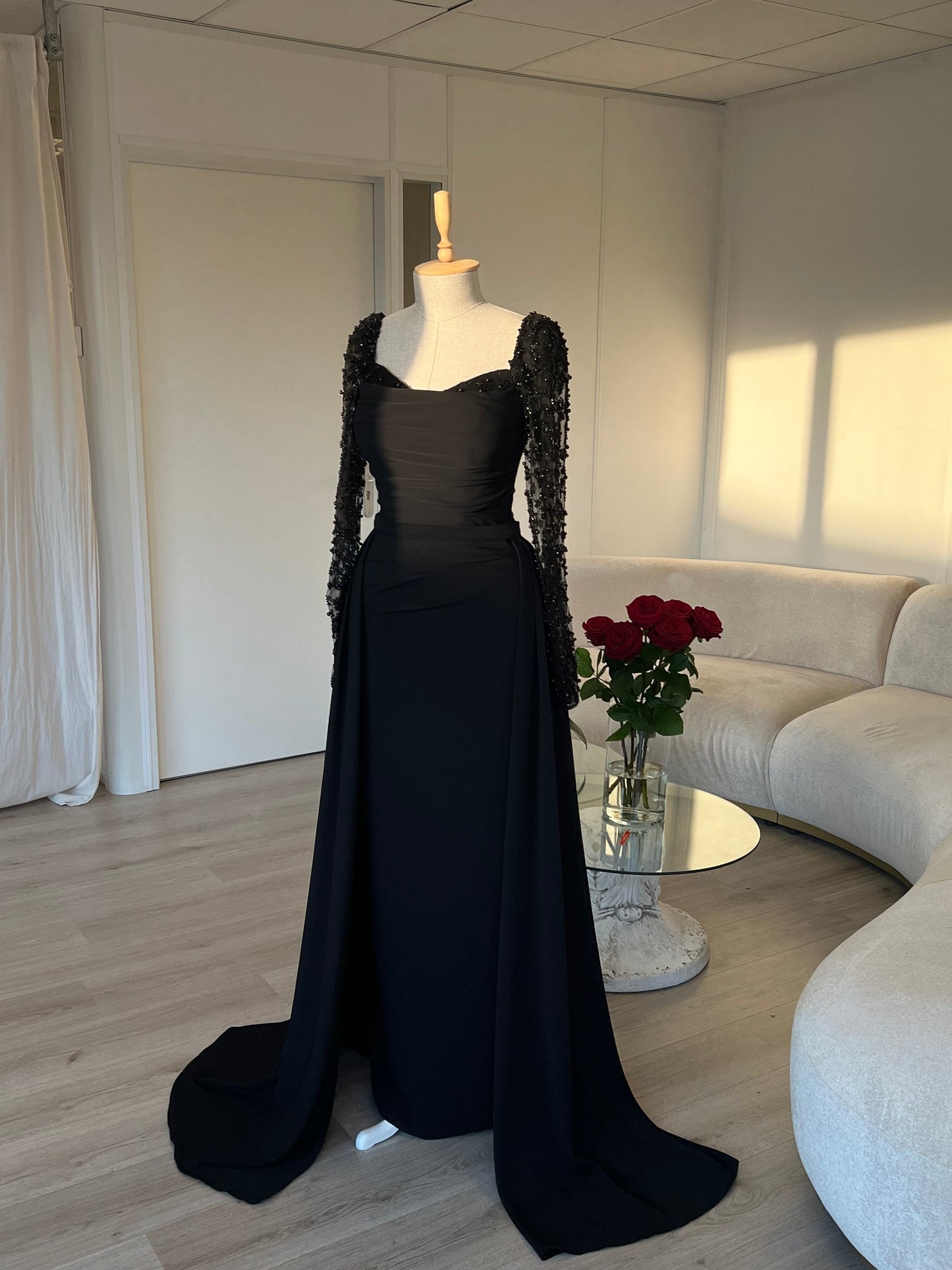 The Asena dress black