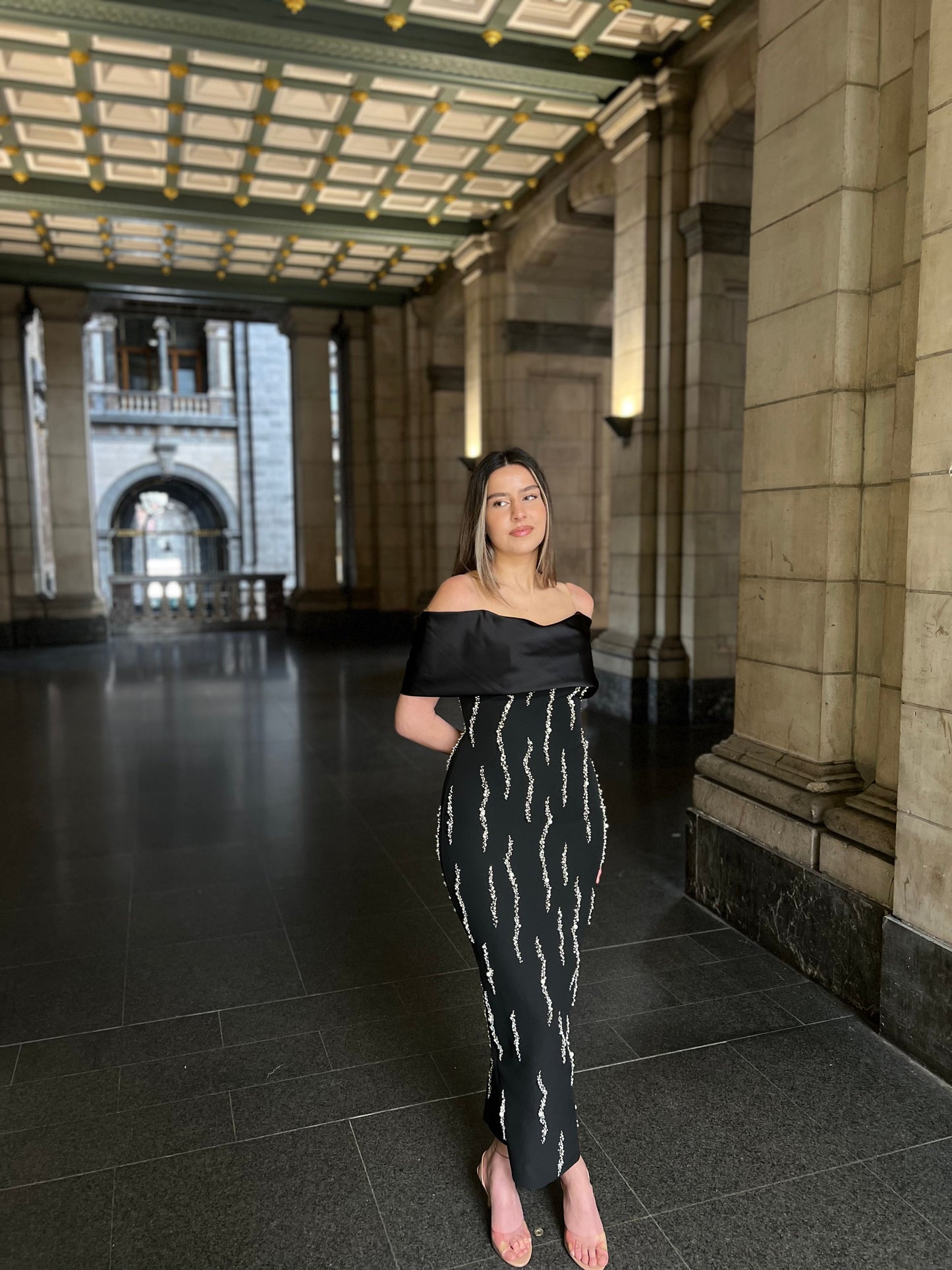 The Mersa dress black