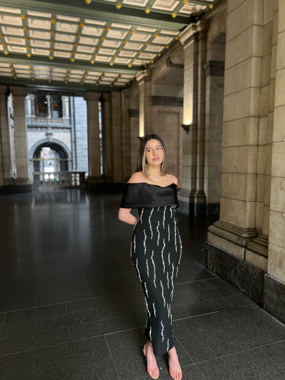 The Mersa dress black