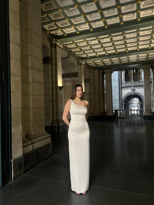 The Seyra dress