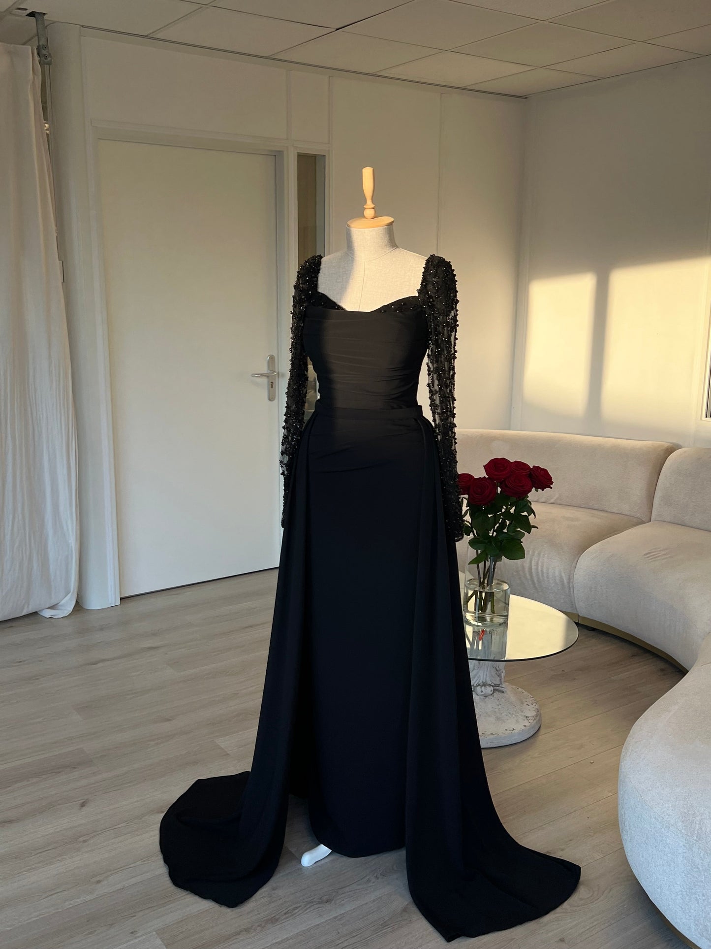 The Asena dress black