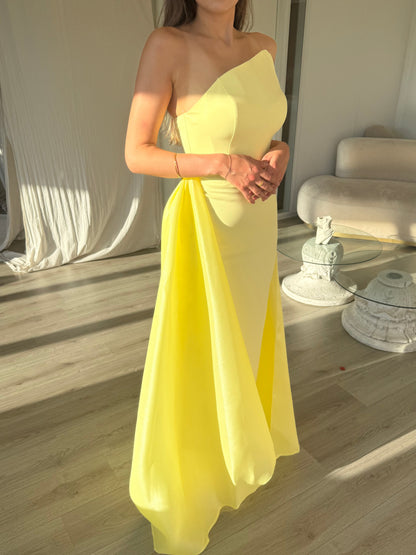 The Aselya dress yellow