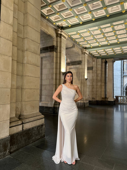 The Vanessa dress beige
