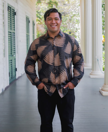 Palapalai Longsleeve Aloha Shirt in Black