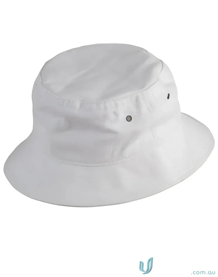 Winning Spirit CH29 Bucket Hat in White