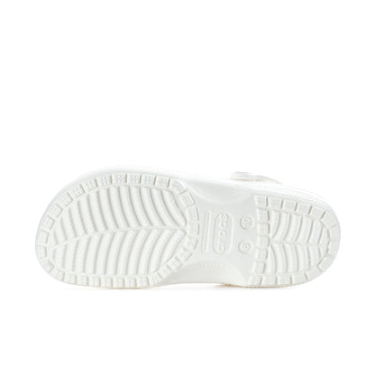 White men’s classic clog with textured outsole tread and side venting