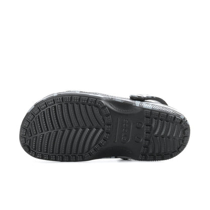 Men's camo clog outsole with deep tread and textured grip pattern