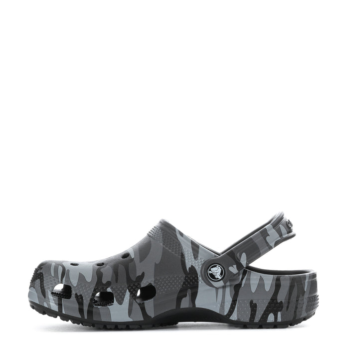 Youth camo clog profile with round toe, back strap, and black outsole
