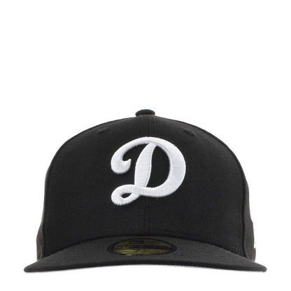 Black baseball cap with white D logo front panel