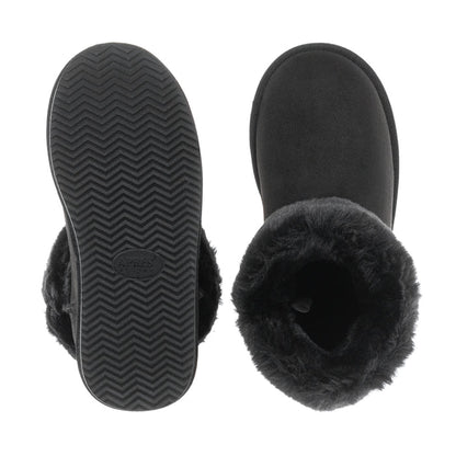 Kids black boot with textured outsole and plush interior faux-fur cuff