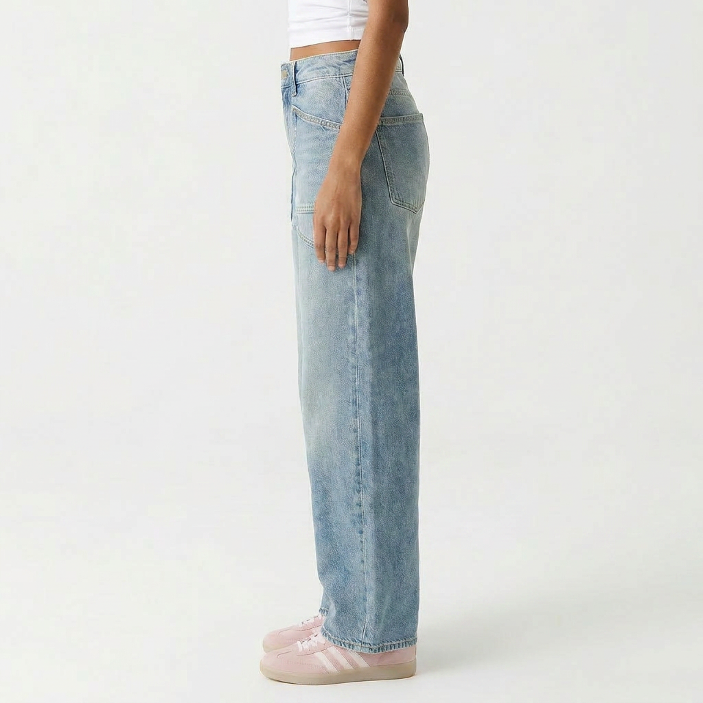 Minimalist Moxie Boyfriend Jean in County Fair