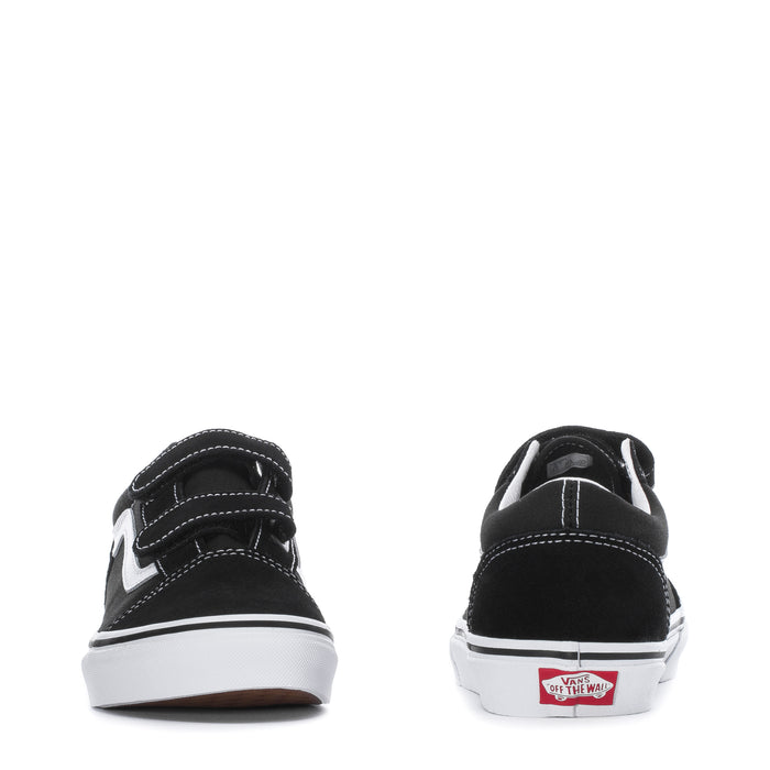 Youth skate shoe heel and toe view, black upper with white stitching and cupsole