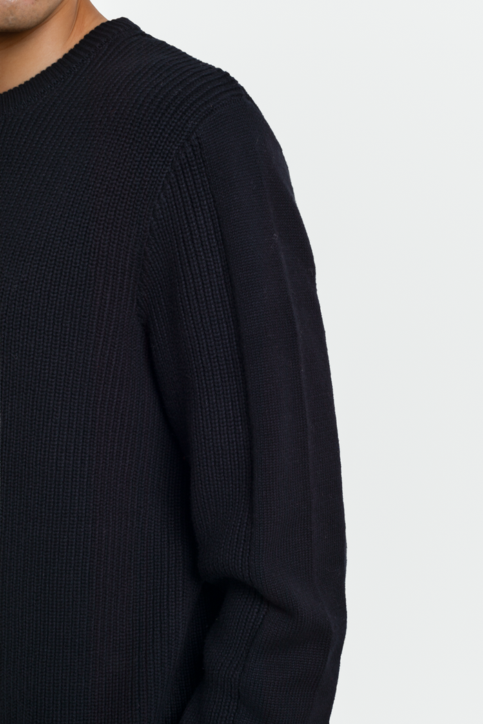 Sweater Hero O'Neill