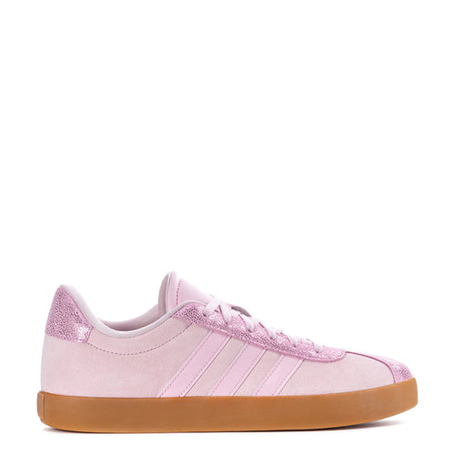 Youth low-top sneakers in light pink with lace-up front and gum rubber sole